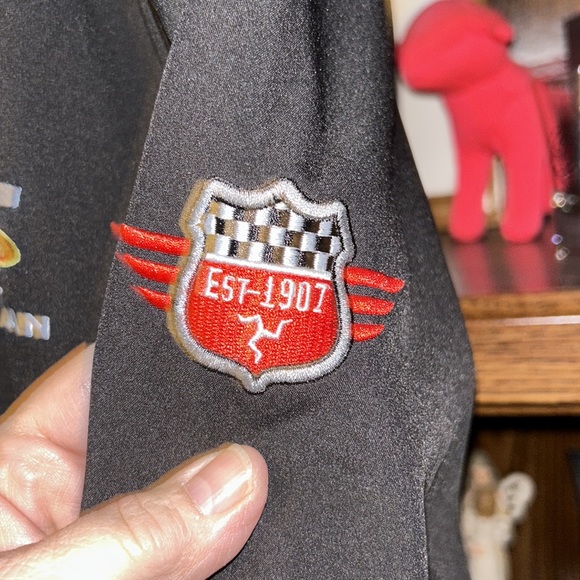 T/T Isle Of Man 🇮🇲 Jacket - Picture 4 of 10